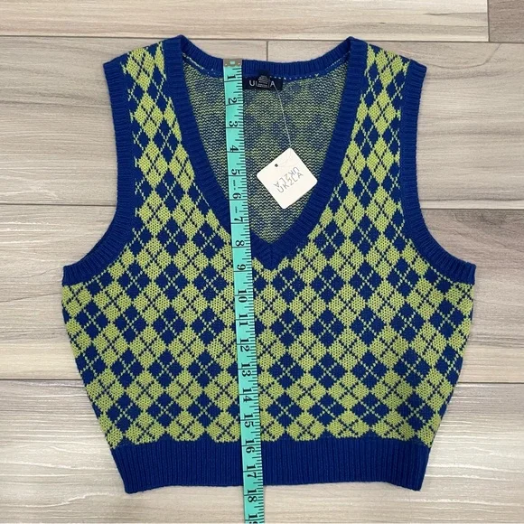 NWT UK2LA Vest Size Large V-Neck Cropped Argyle Print Preppy Tennis Golf - Picture 11 of 14